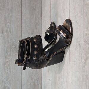 Mia Limited Edition Ankle Back Zip heels Sandals boho hobo moto shoes 8.5